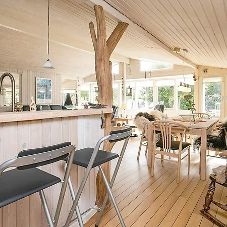 4 Star In Løkken